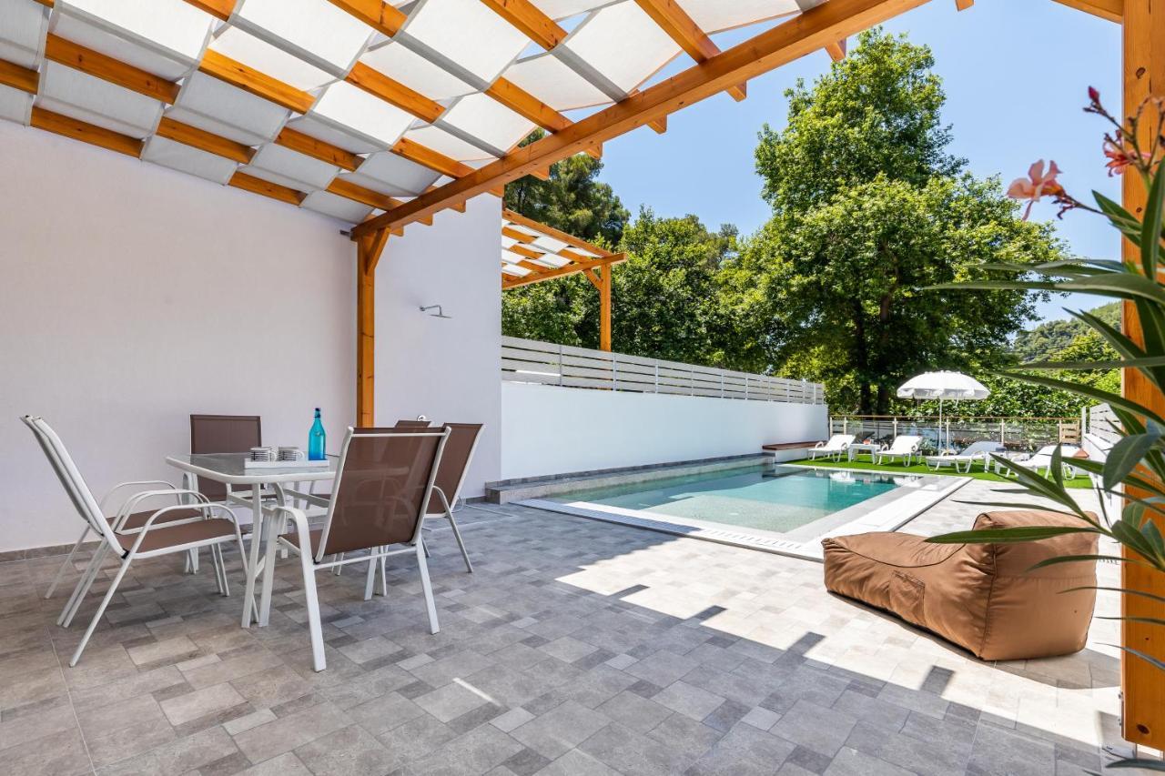Agnontas Luxury Villas Exterior photo